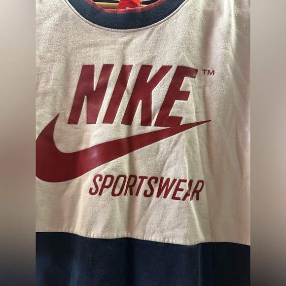 Older Nike Shirt - Picture 2 of 5